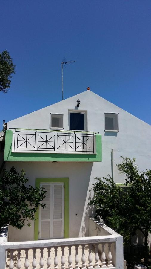 Apartamento Natalya Lixouri Exterior foto